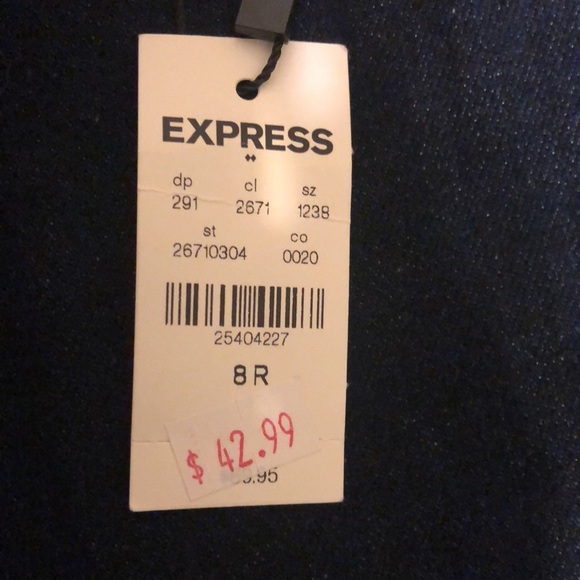 Express Women’s Jean Brand New - Picture 4 of 7